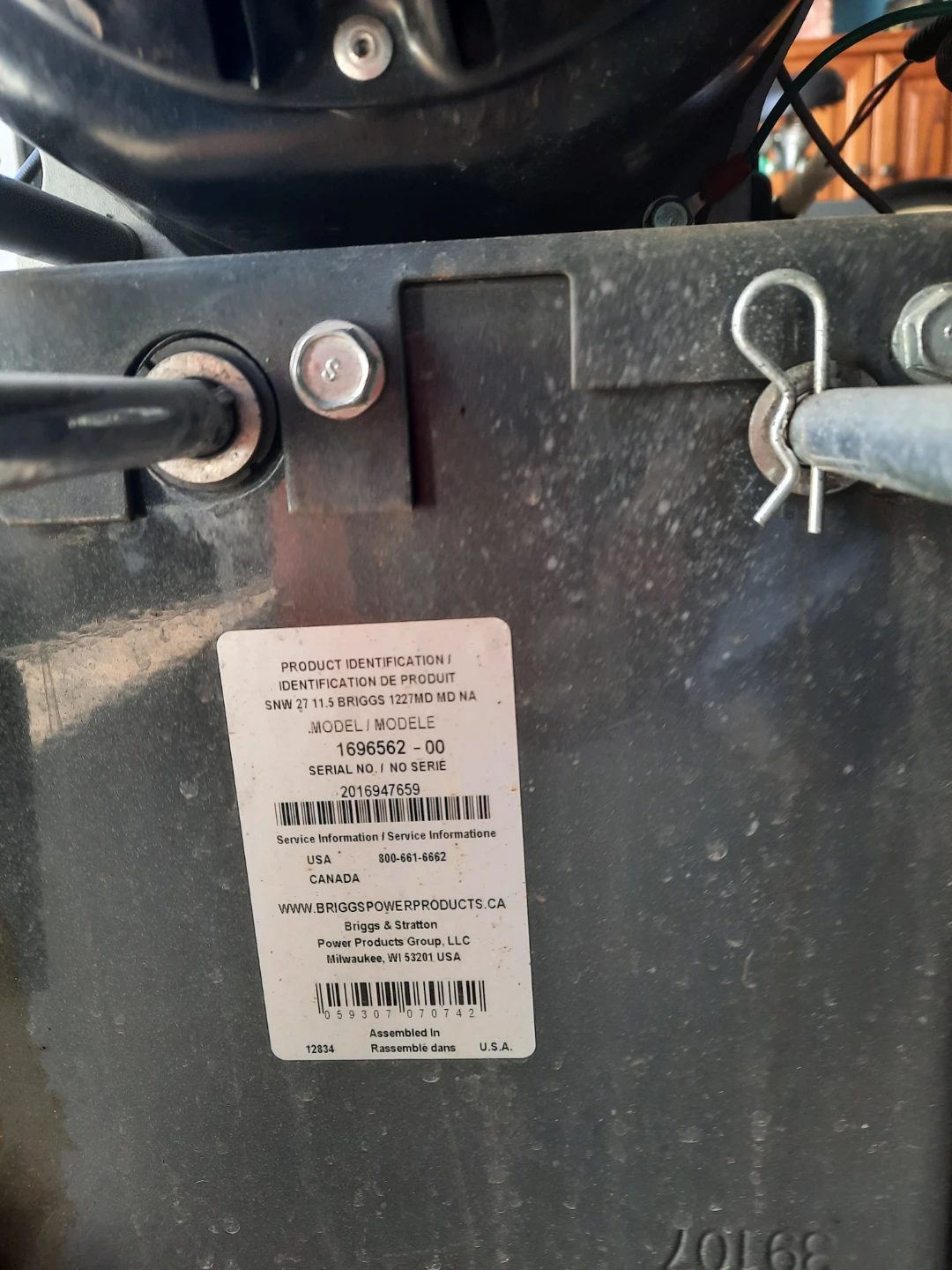 Briggs & Stratton 1227MD Snowblower - photo 4