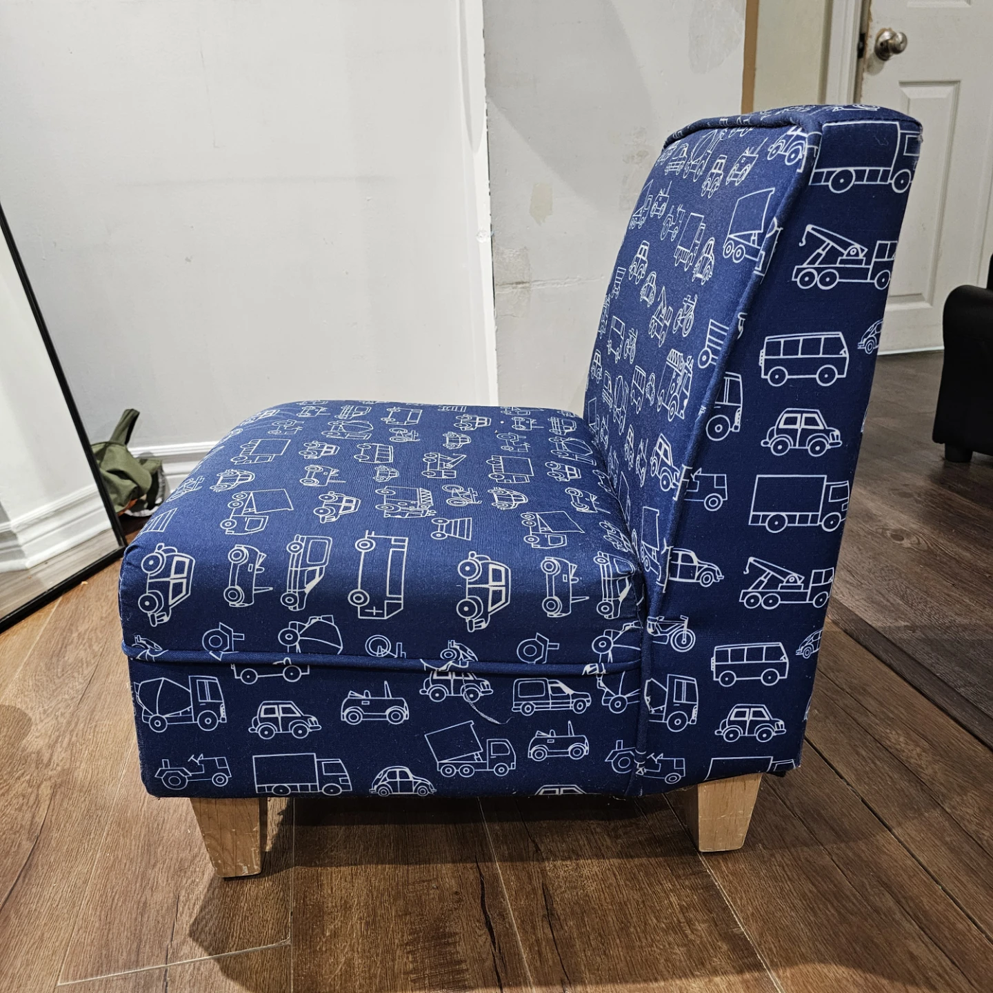 Kids Blue Vehicle Print Accent Chair - photo 2