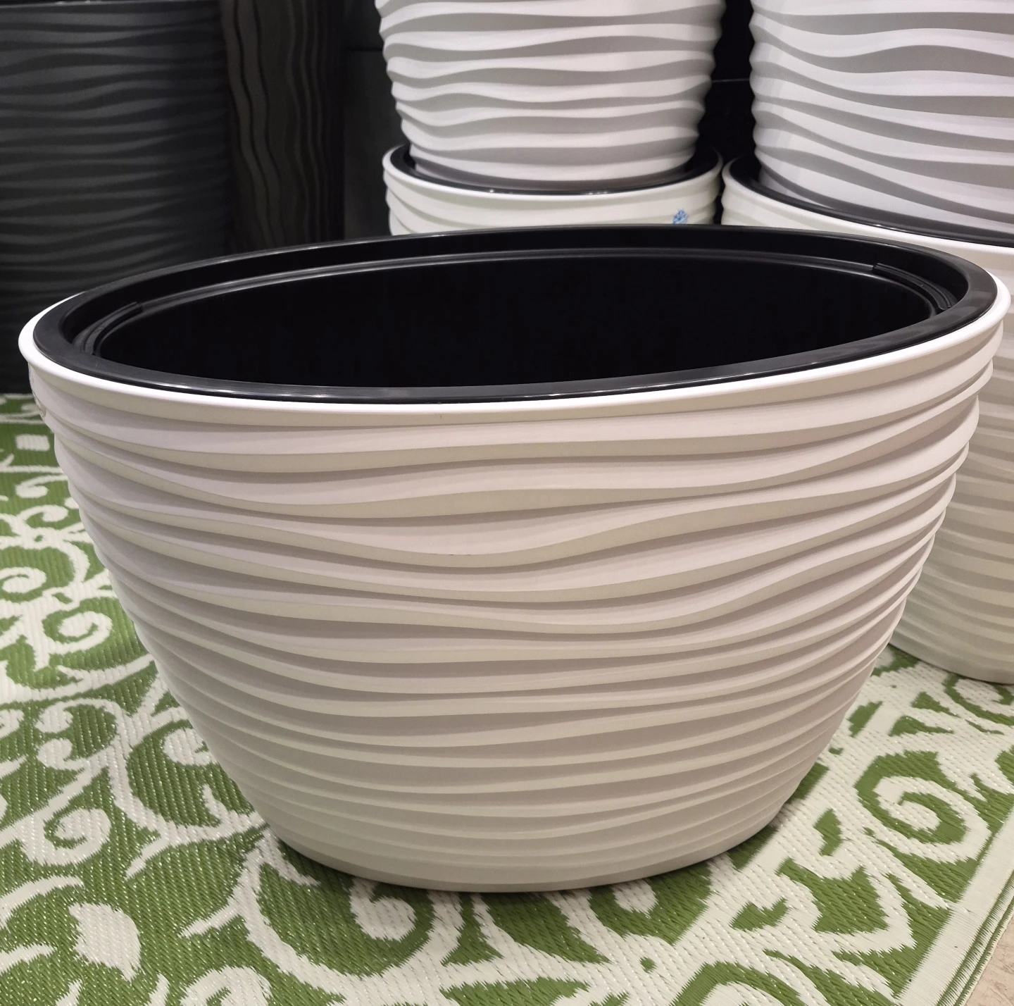 New Oval Planter Pot with removable insert $20 each wow