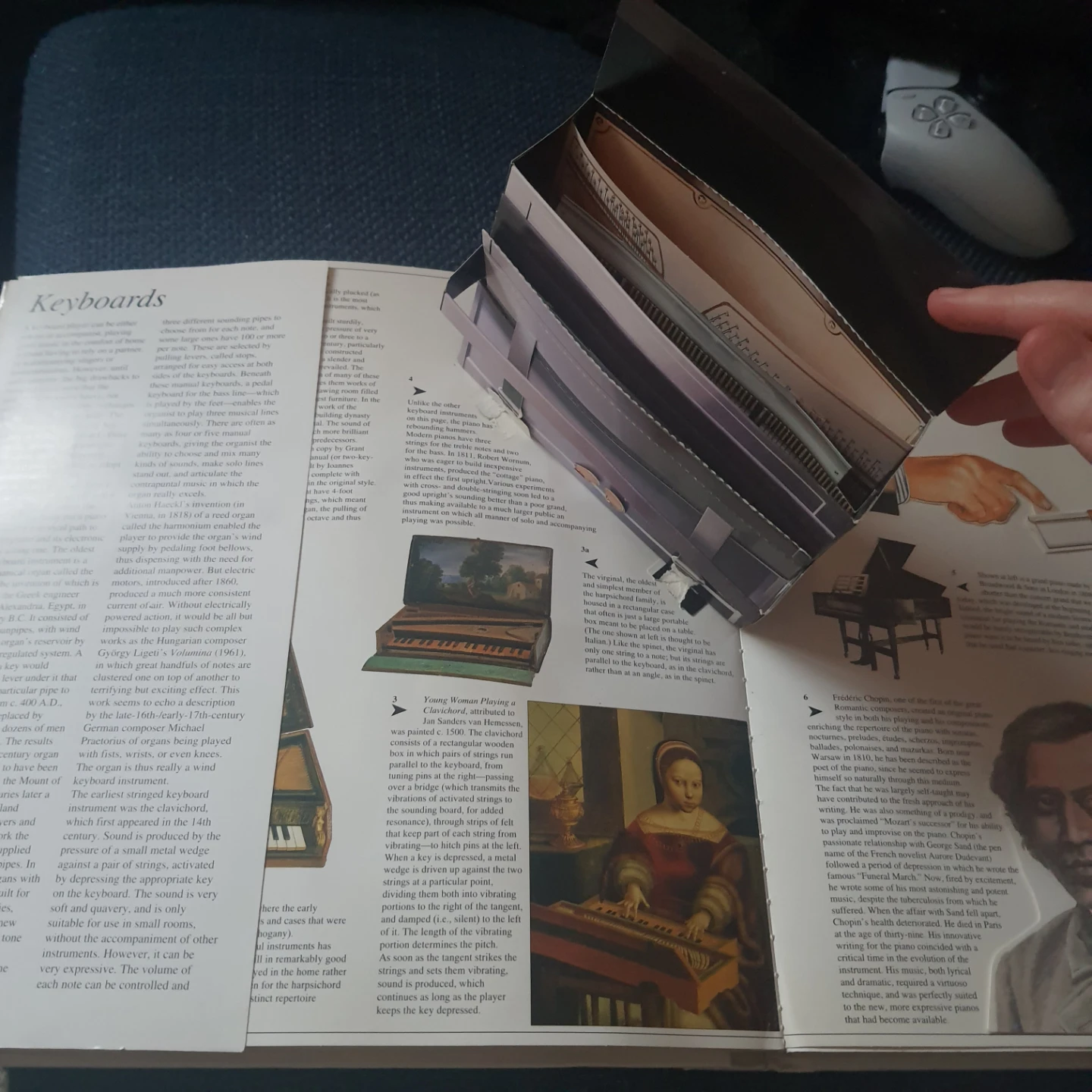 Pop-up Book on Musical History - photo 3