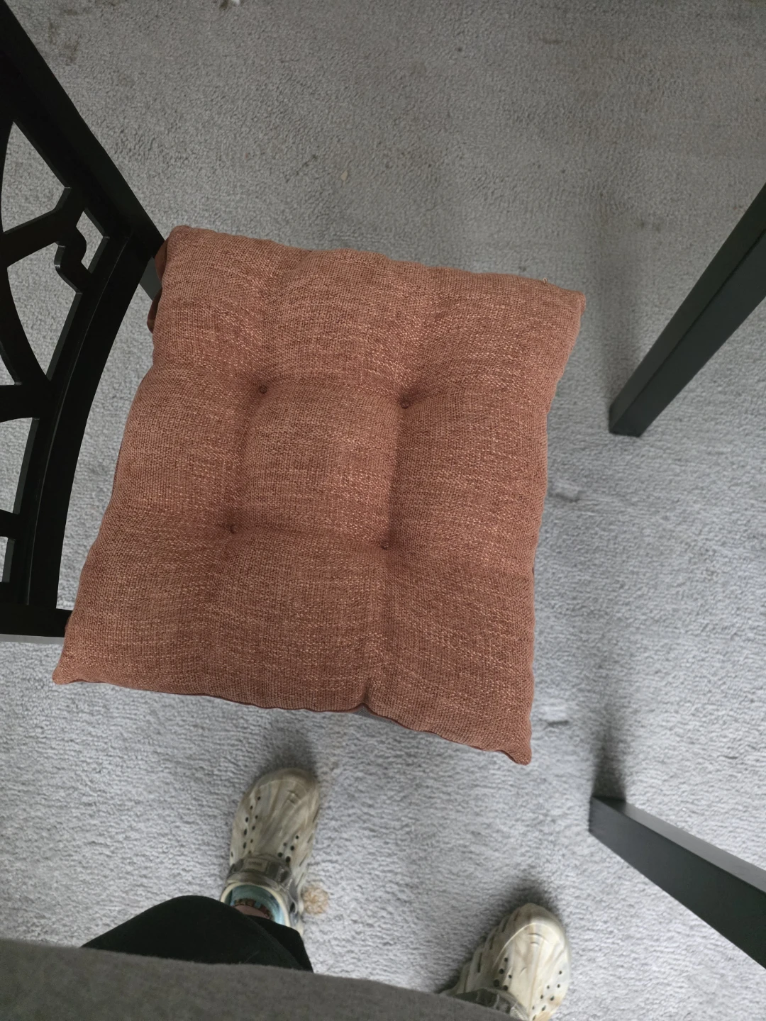 Square Tufted Seat Cushion