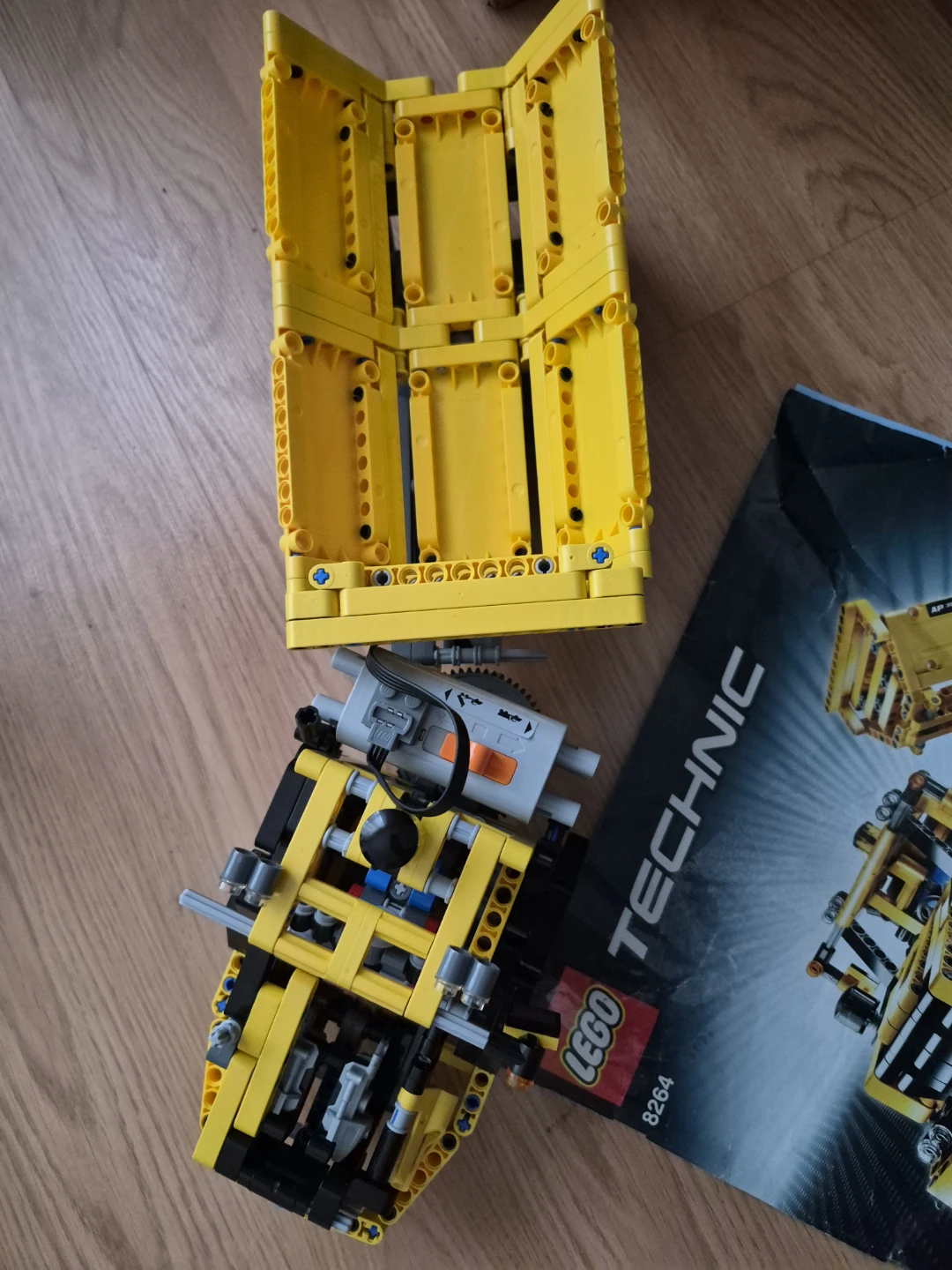LEGO Technic 8264 - photo 2
