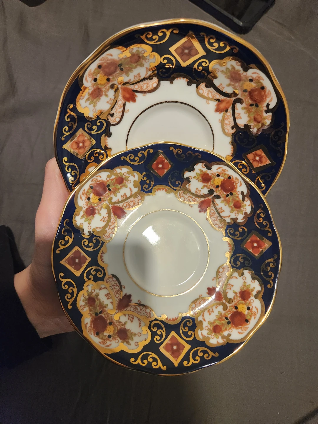 Royal Albert Heirloom Bone China Saucers (Set of 2) - photo 4