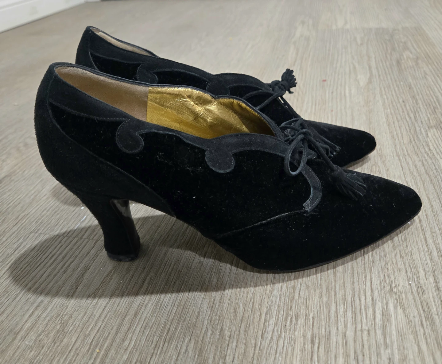 Vintage Nina Ricci Black Velvet Tassel Heels
