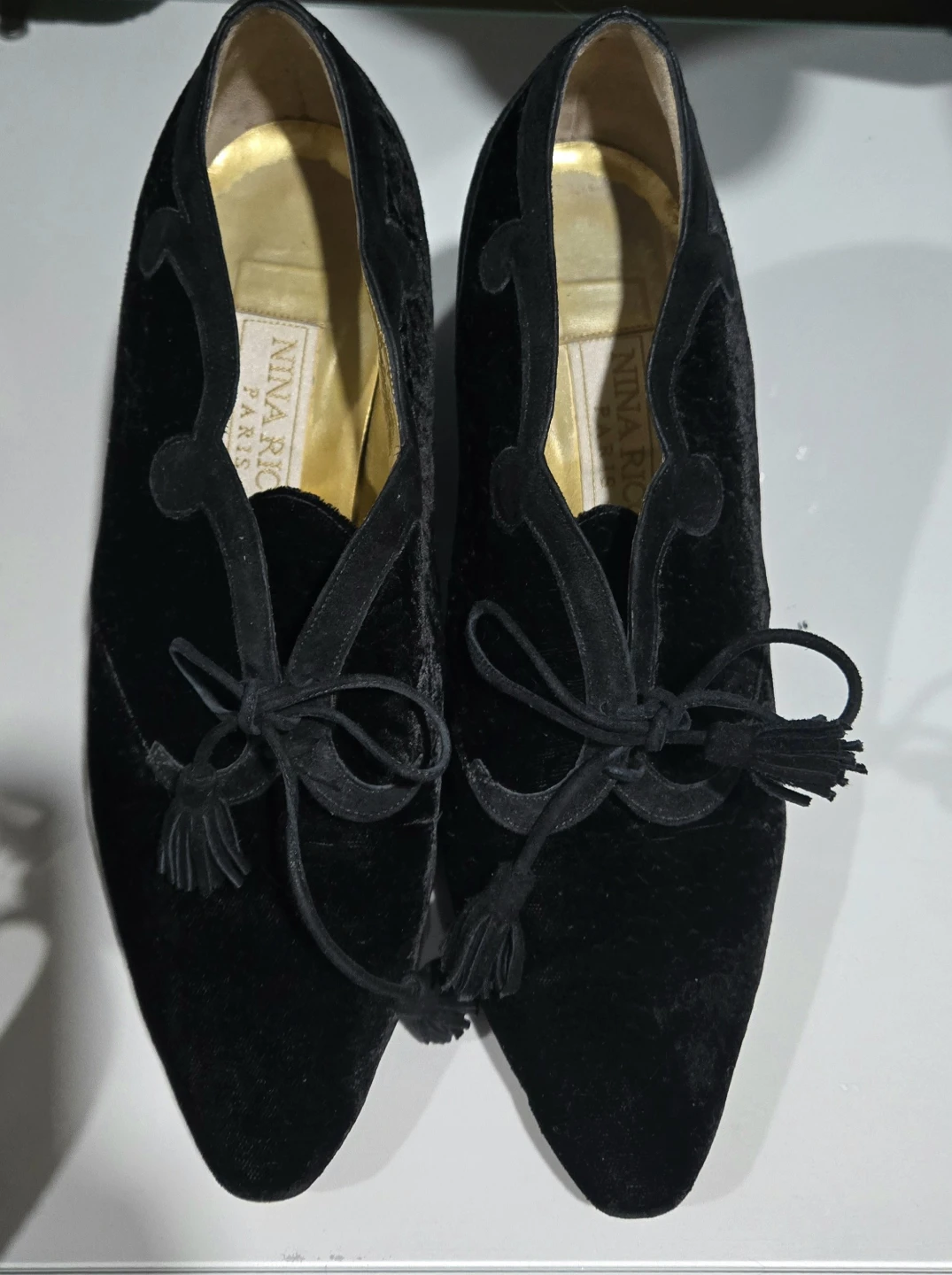 Vintage Nina Ricci Black Velvet Tassel Heels - photo 2