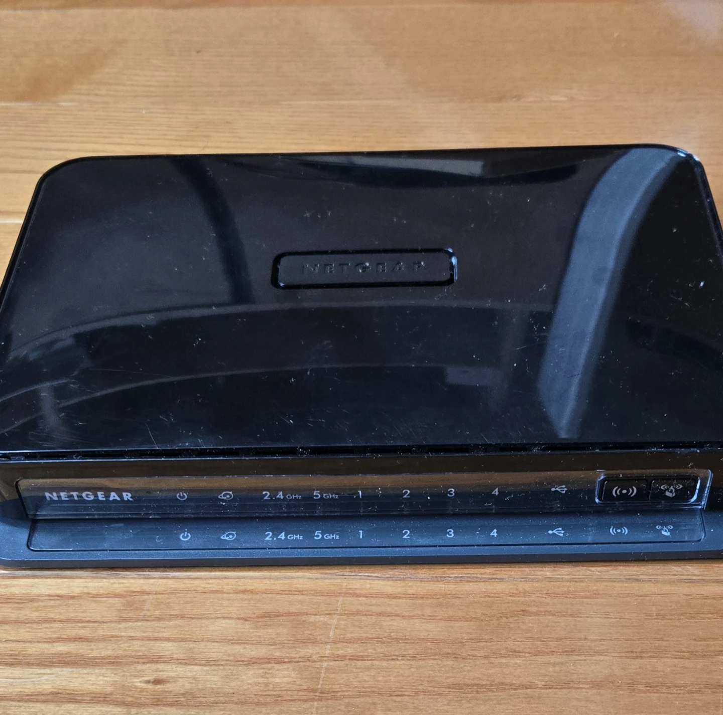 NETGEAR N600 Wireless Dual Band Gigabit Router WNDR3700v4 - photo 2