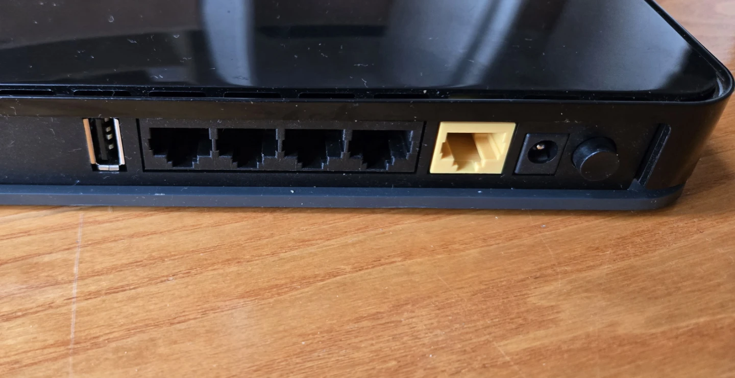 NETGEAR N600 Wireless Dual Band Gigabit Router WNDR3700v4 - photo 4