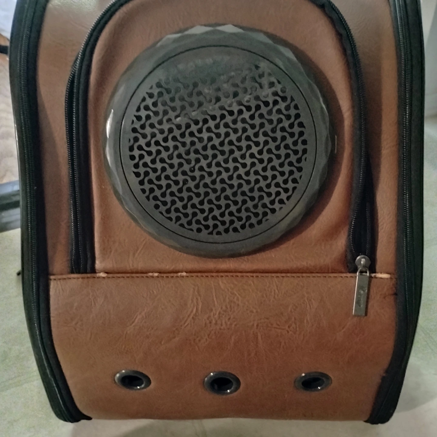 Petrip Pet Carrier Backpack + rogz pet bed