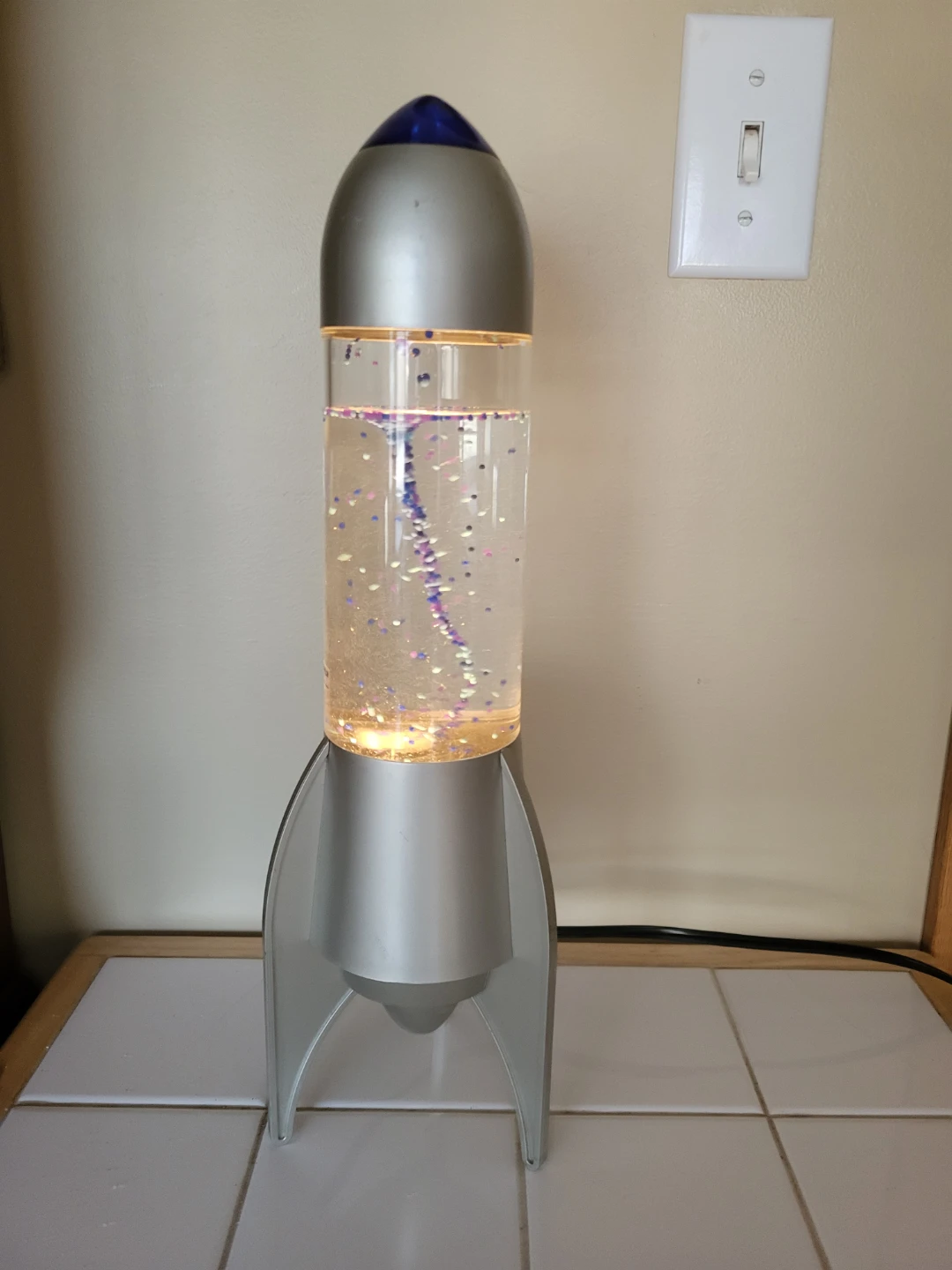 Vintage Rocket Shaped Lava Lamp - photo 2