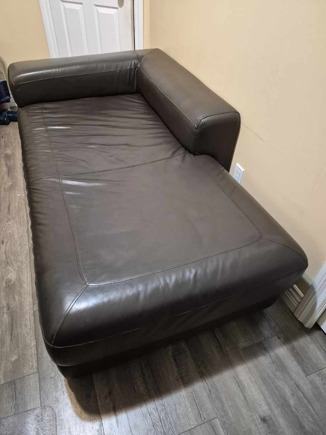Brown Leather Chaise Lounge Sofa - photo 4