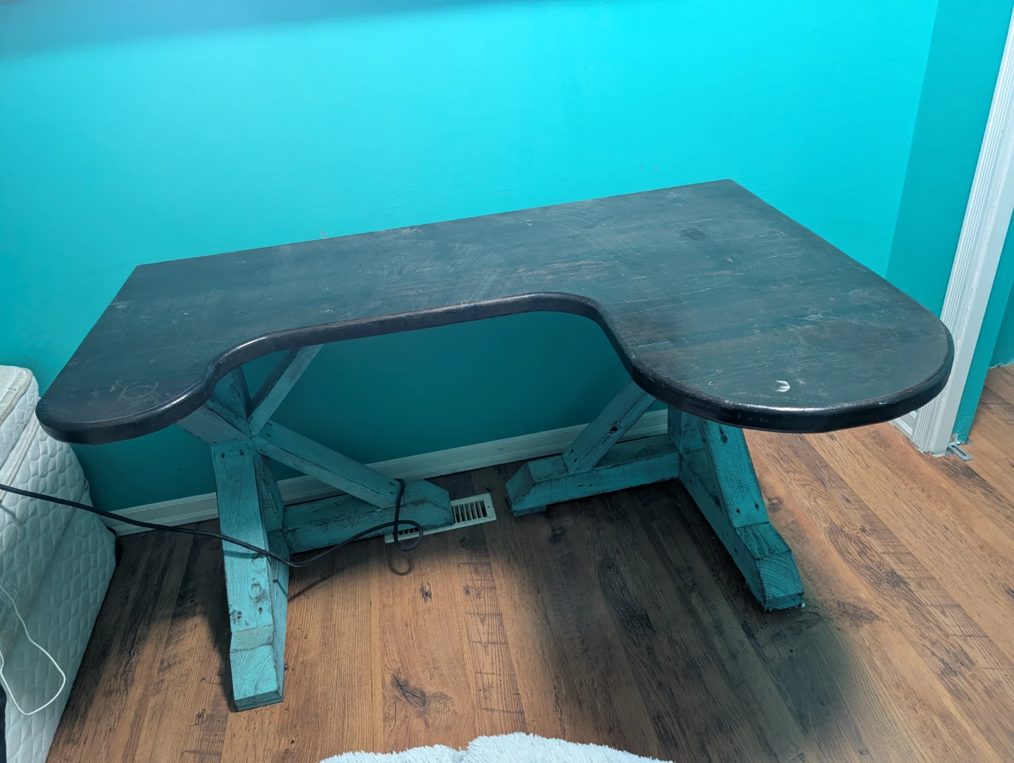 Unique U-Shaped Wood Desk