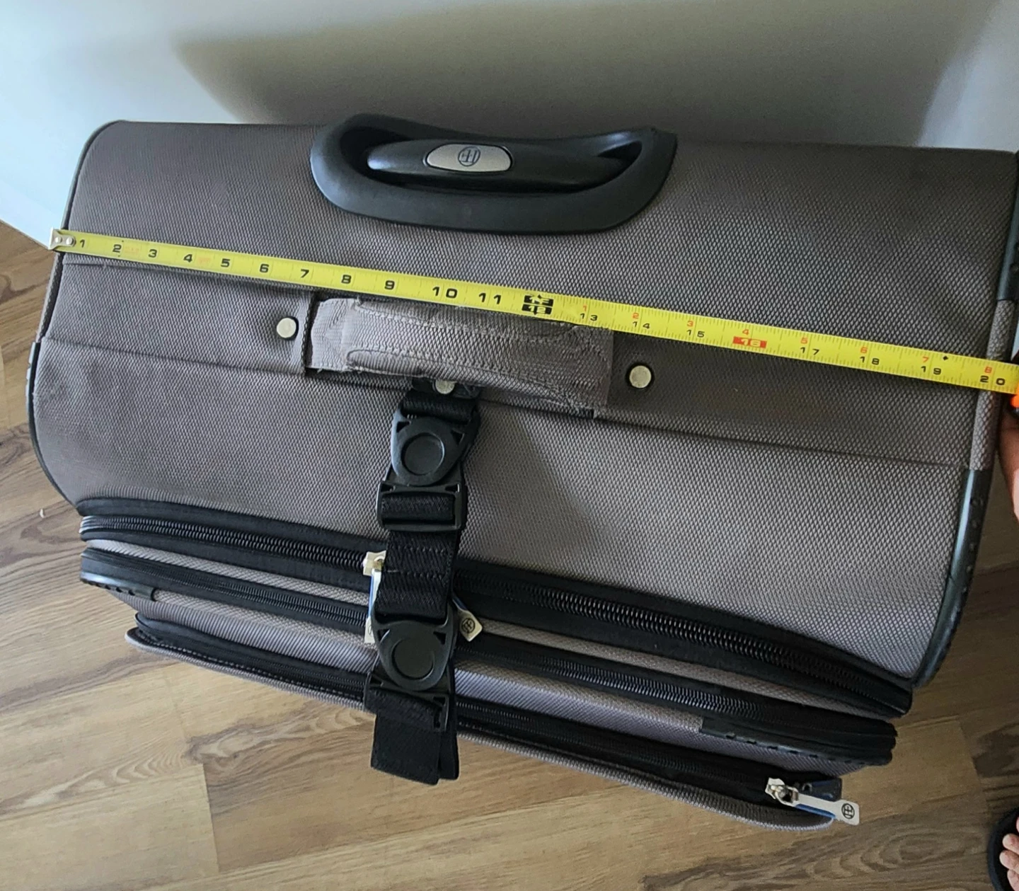 Travelpro Luggage Suitcase - Grey