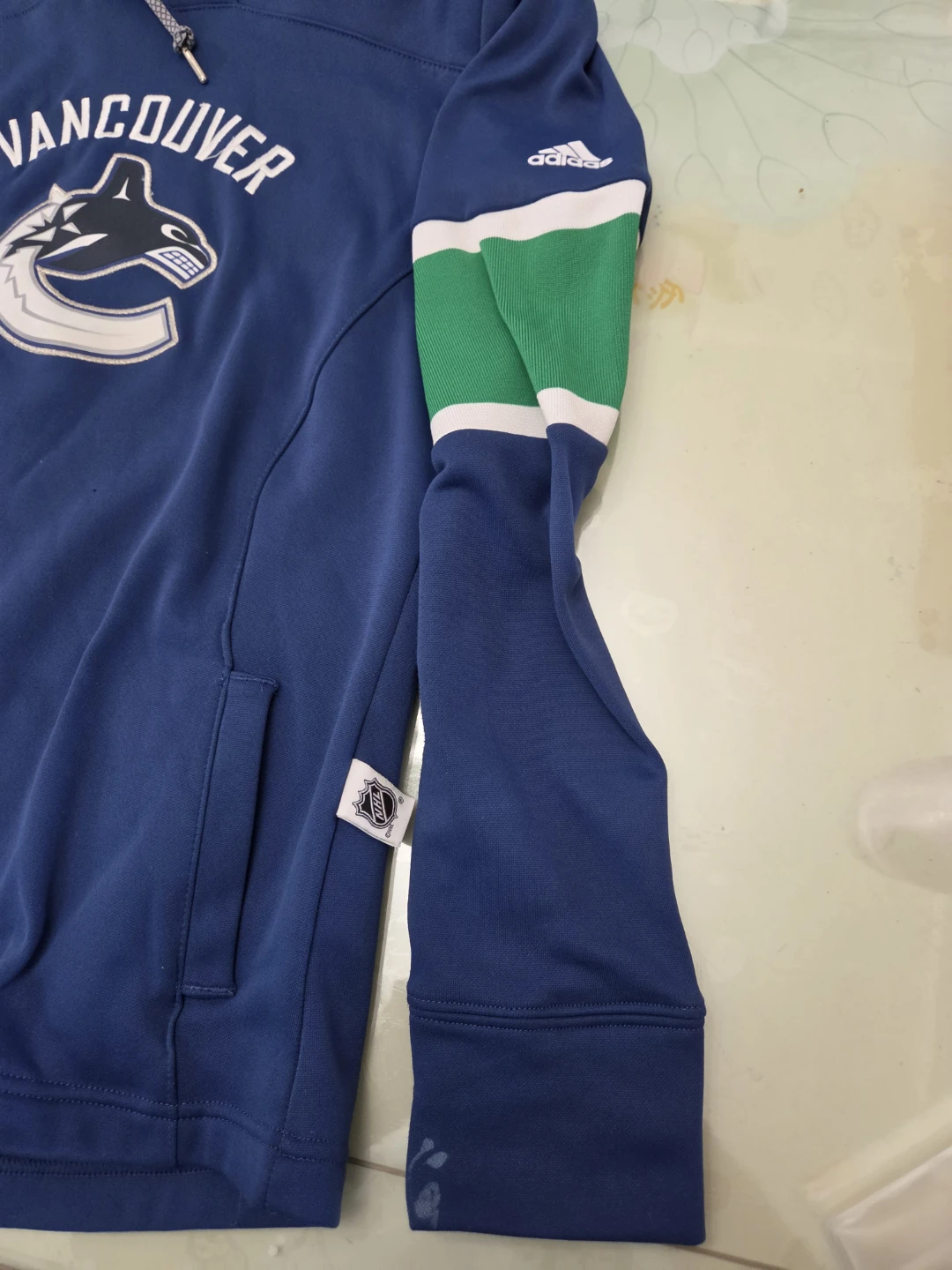 Adidas Vancouver Canucks Hoodie - XS - photo 4