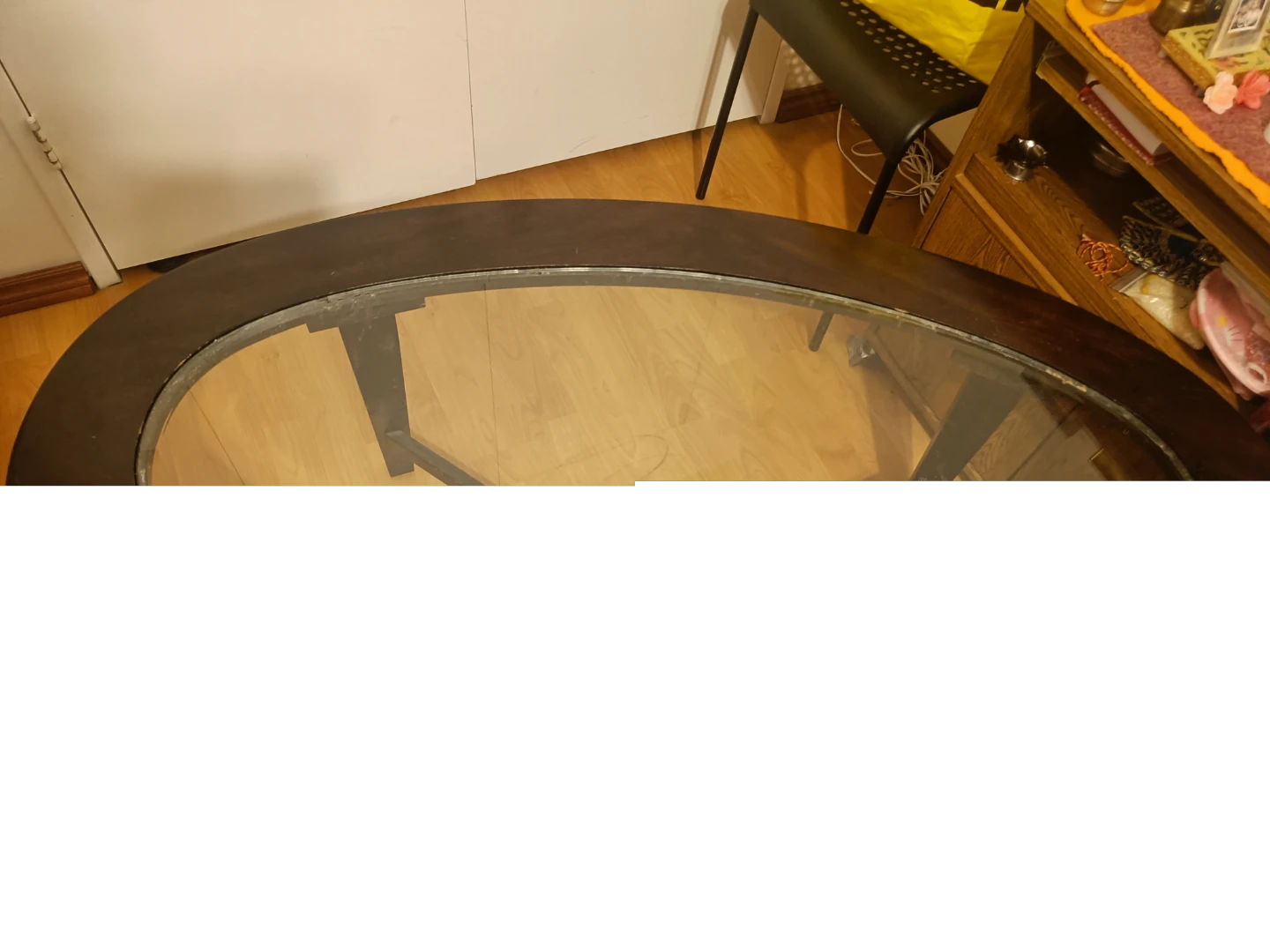 Oval Coffee Table with Glass Top - photo 4
