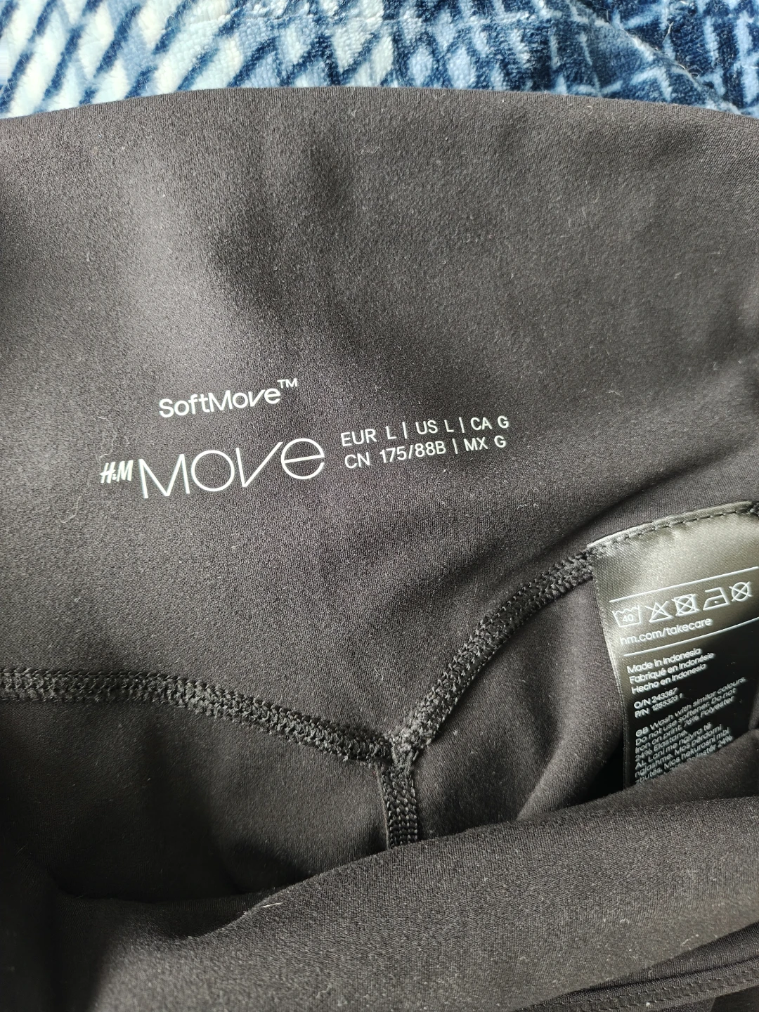 H&M Move SoftMove Capris - Black - Size L - photo 5