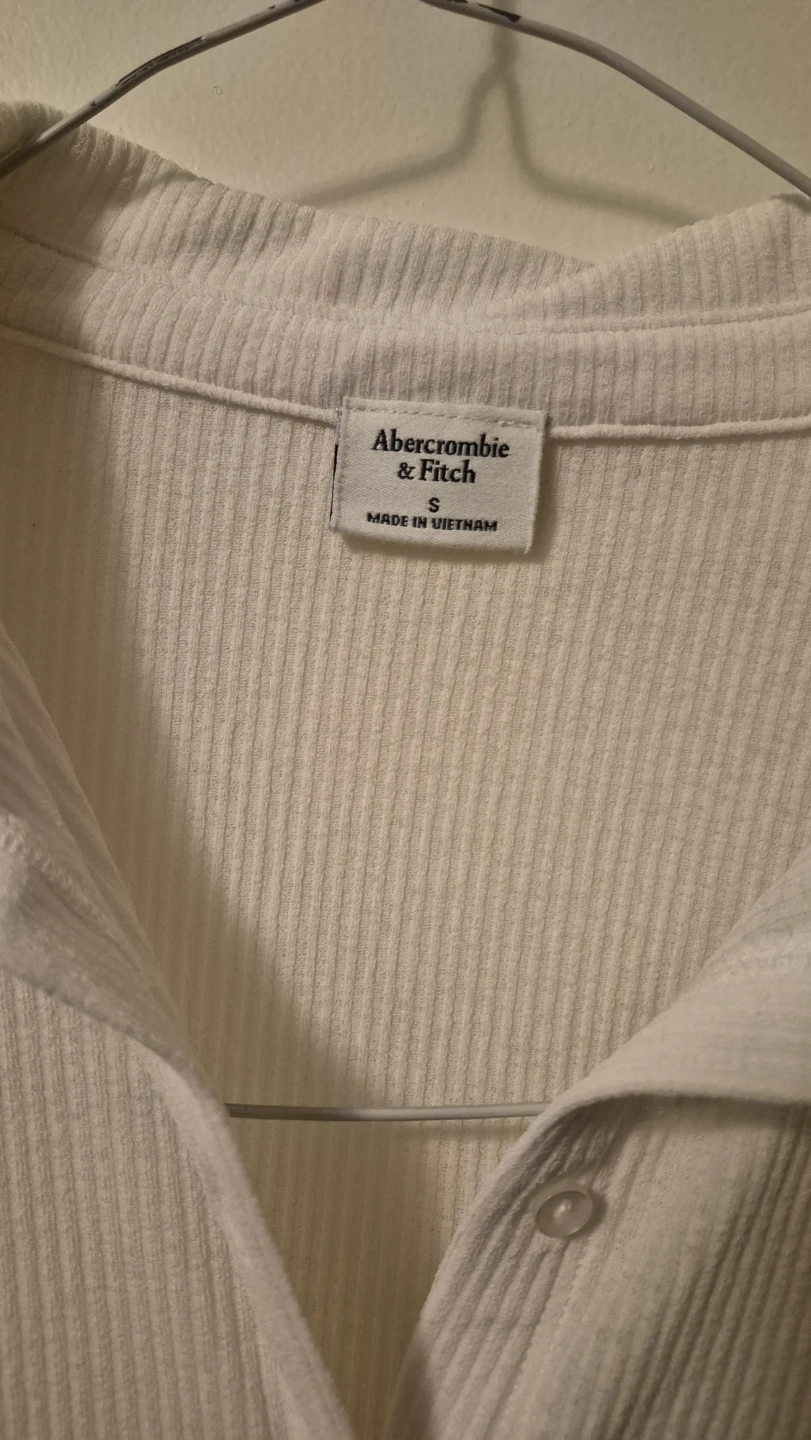 Abercrombie & Fitch White Ribbed Collared Long Sleeve Shirt - photo 2