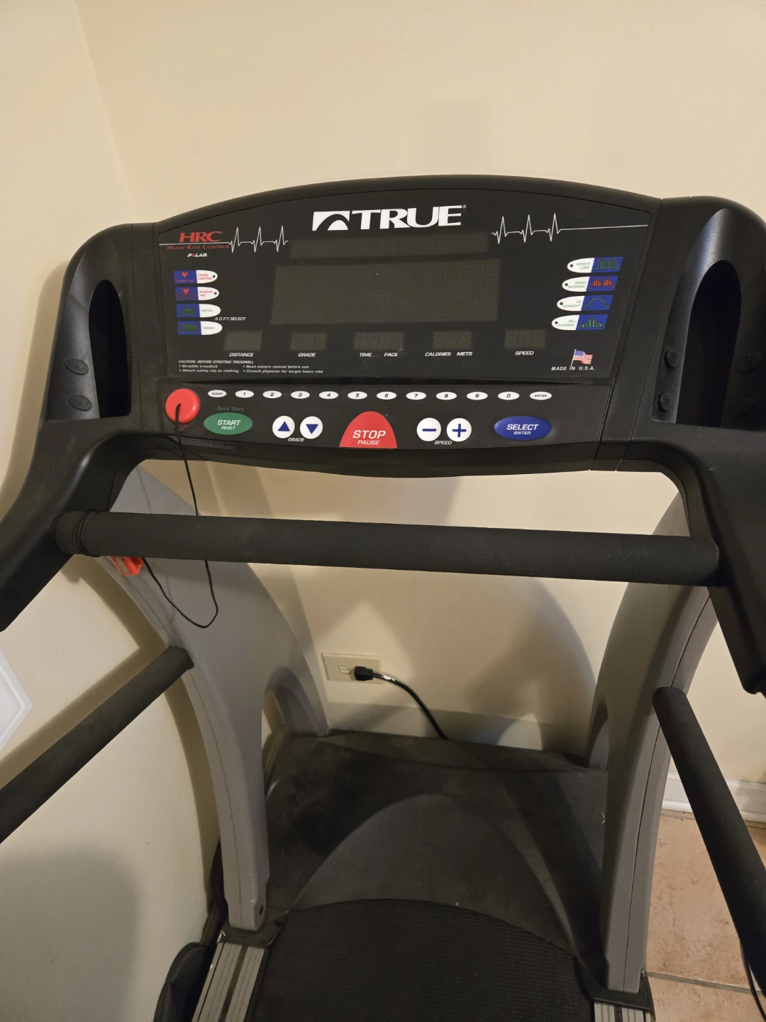 TRUE 550 SOFT Select Treadmill – Commercial Grade