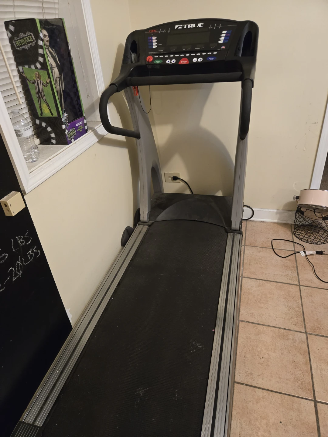 TRUE 550 SOFT Select Treadmill – Commercial Grade - photo 2