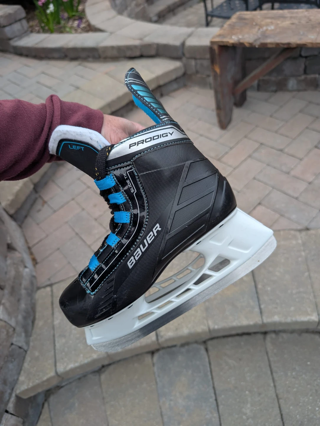 Bauer Prodigy Ice Hockey Skates - size 4.0 - photo 2