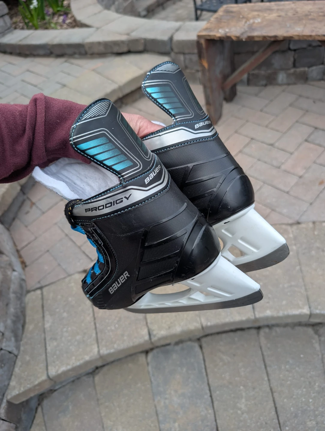 Bauer Prodigy Ice Hockey Skates - size 4.0 - photo 3