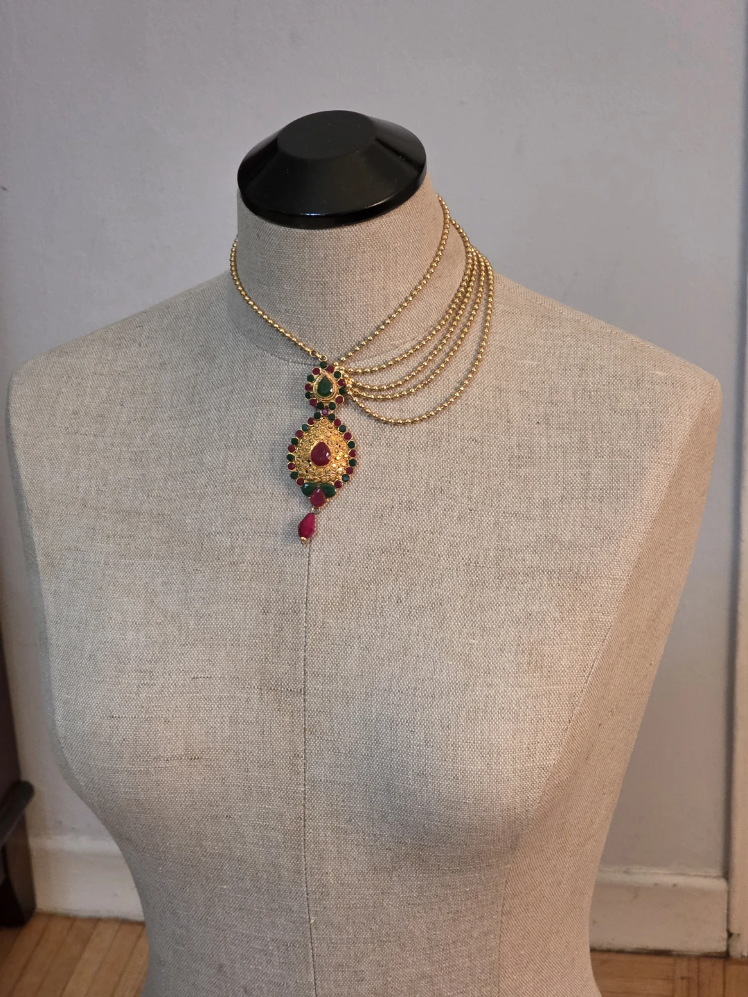 4th. Lot of Vintage Necklaces for sale...$15 each - photo 5