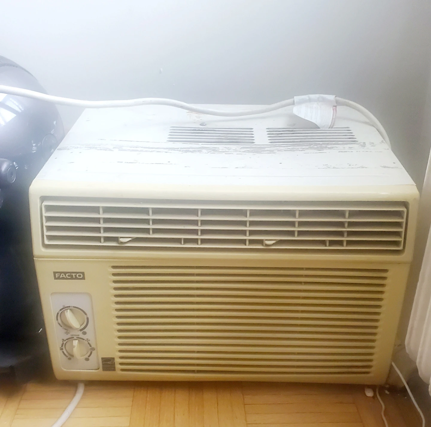 FACTO Window Air Conditioner Unit