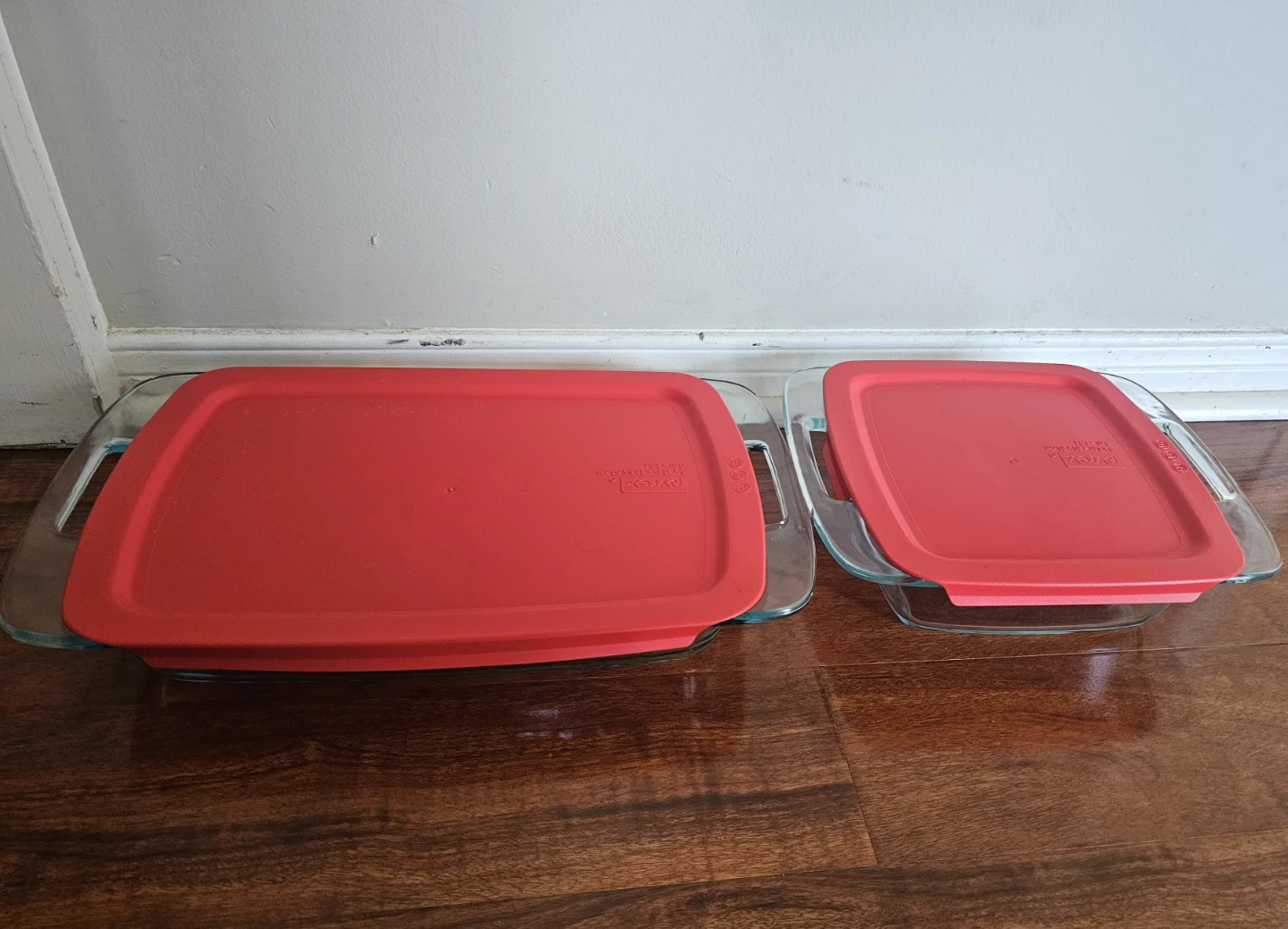 Pyrex Glass Baking Dishes with Lids (Set of 2) - photo 2