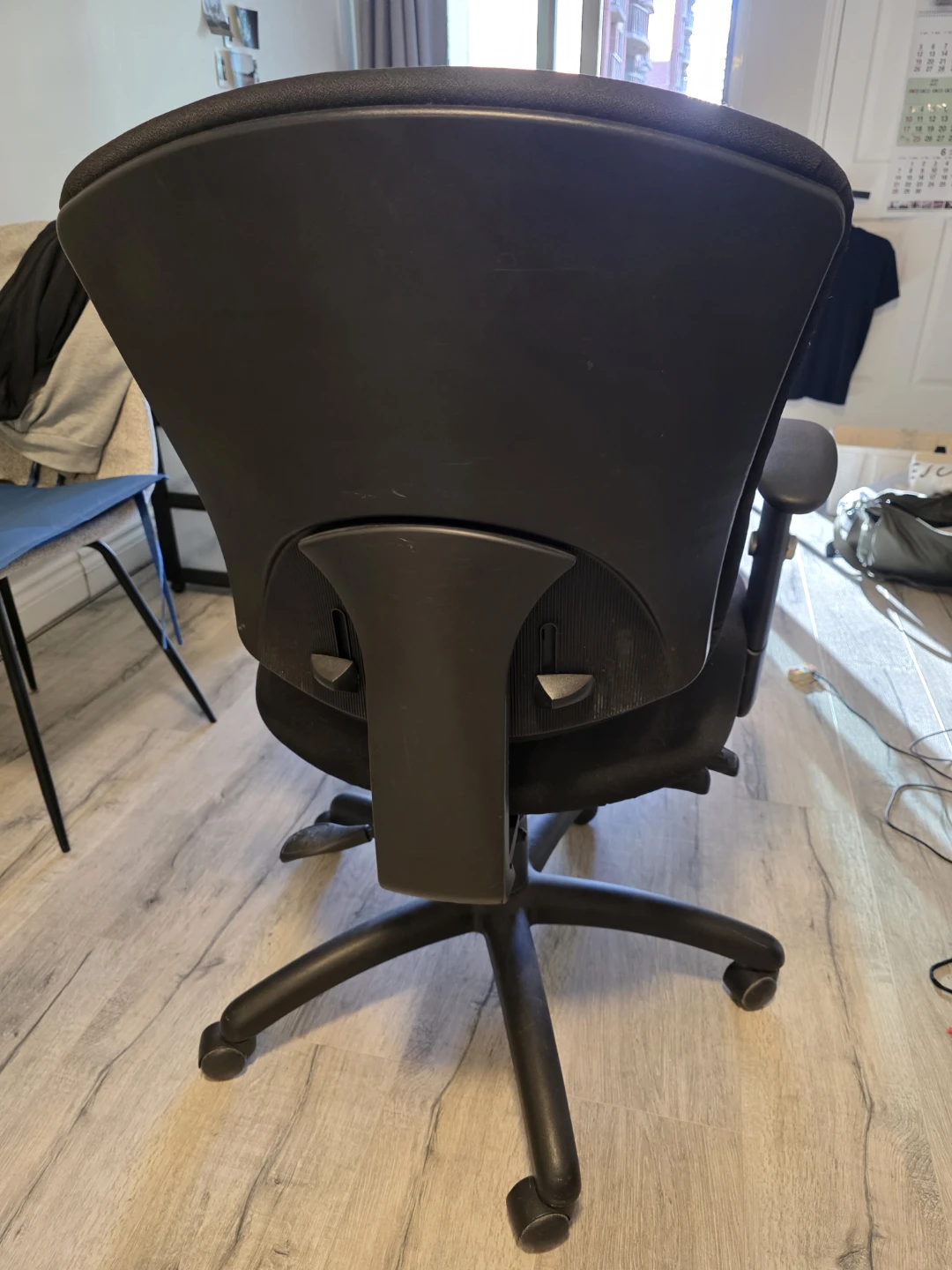 Black Office Chair with Adjustable Arms - photo 3