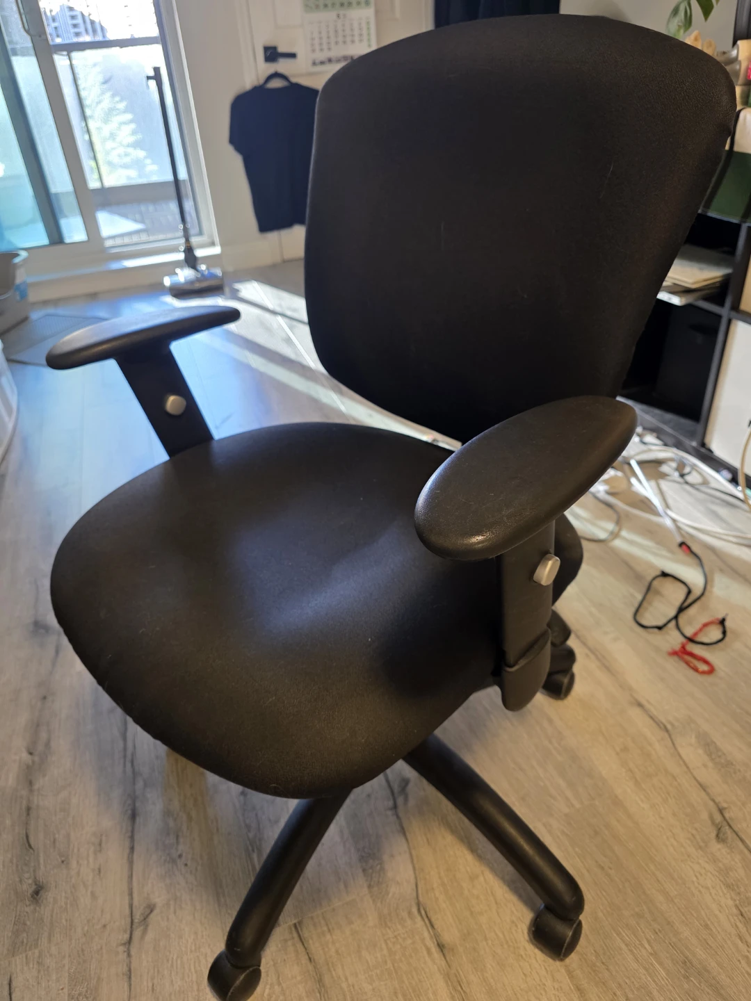 Black Office Chair with Adjustable Arms - photo 4