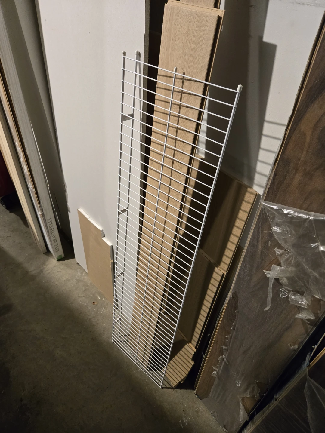Rubbermaid shelf 12x48