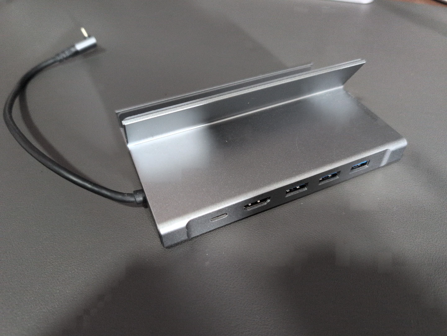 Choetech USB-C Hub Docking Station - photo 2