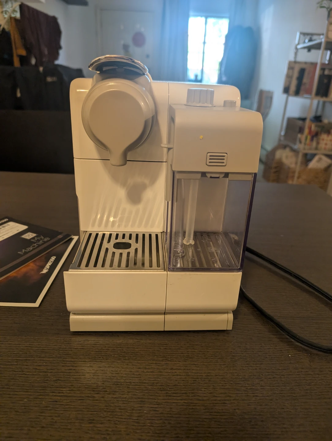 Nespresso DeLonghi EN520R Espresso Machine
