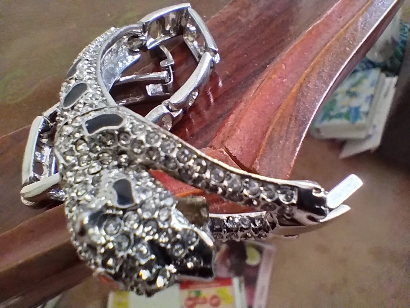 Sparkly Silver Tone Leopard Bracelet - photo 5