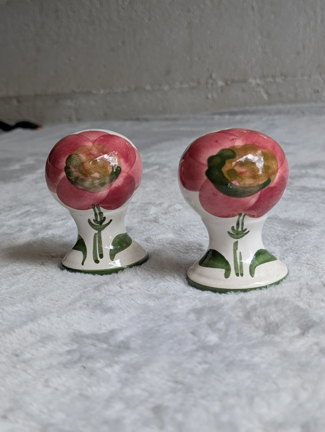Ceramic Floral Salt and Pepper Shakers - photo 3