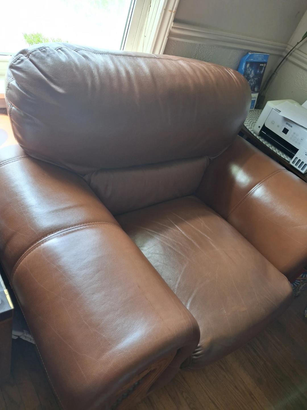 Brown Leather Armchair - photo 3