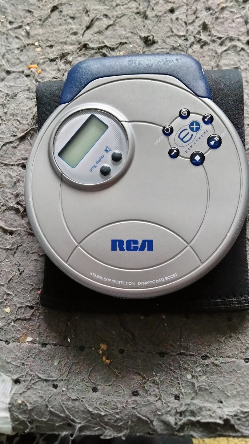 RCA CD Player Xtreme Skip Protection Dynamic Bass Boost