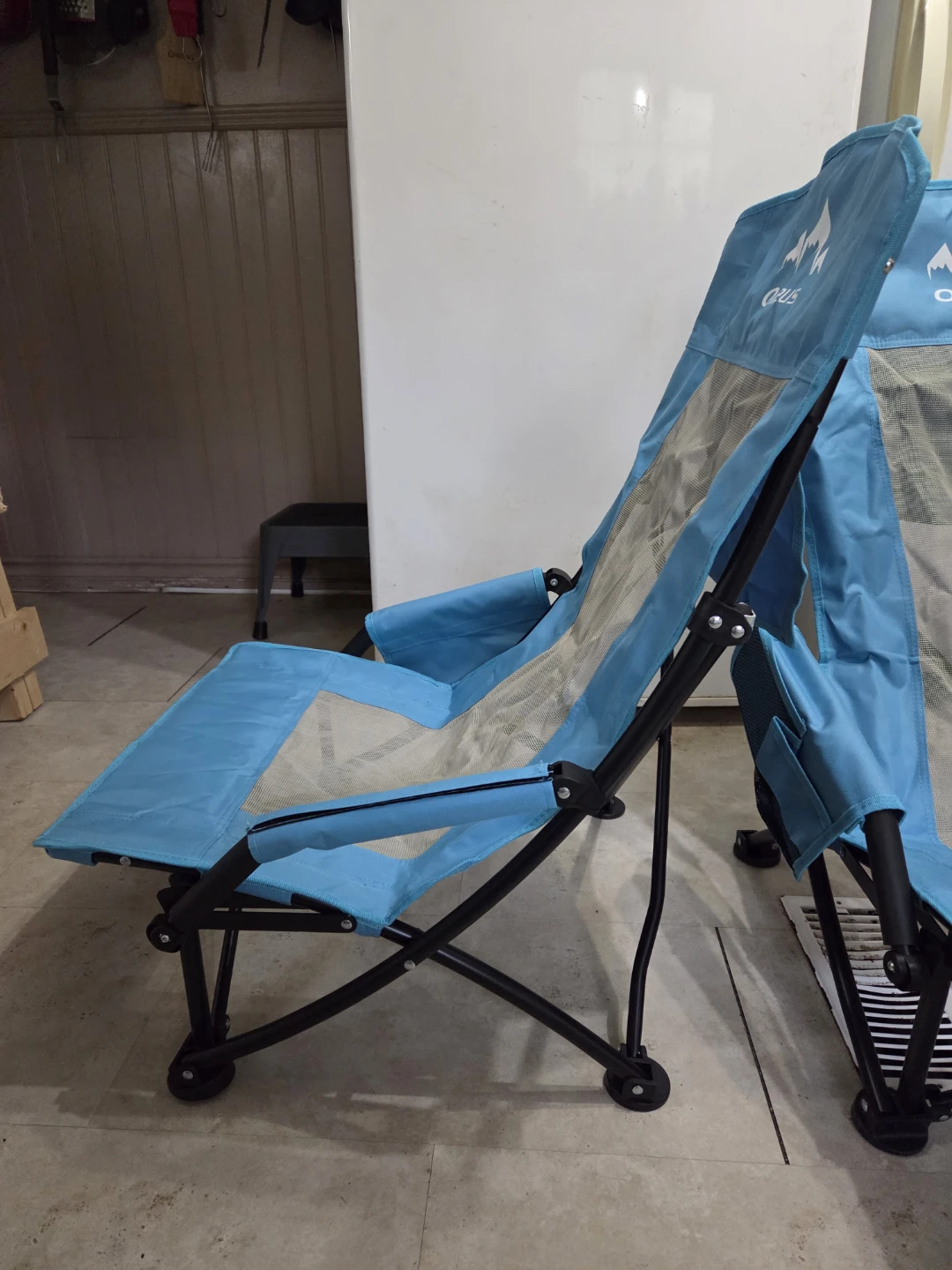 Brand New Pair of Oileus Low Profile Beach Chairs – Never Used - photo 3