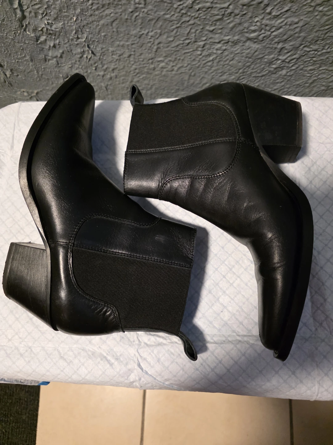 Black Leather Ankle Boots - photo 2