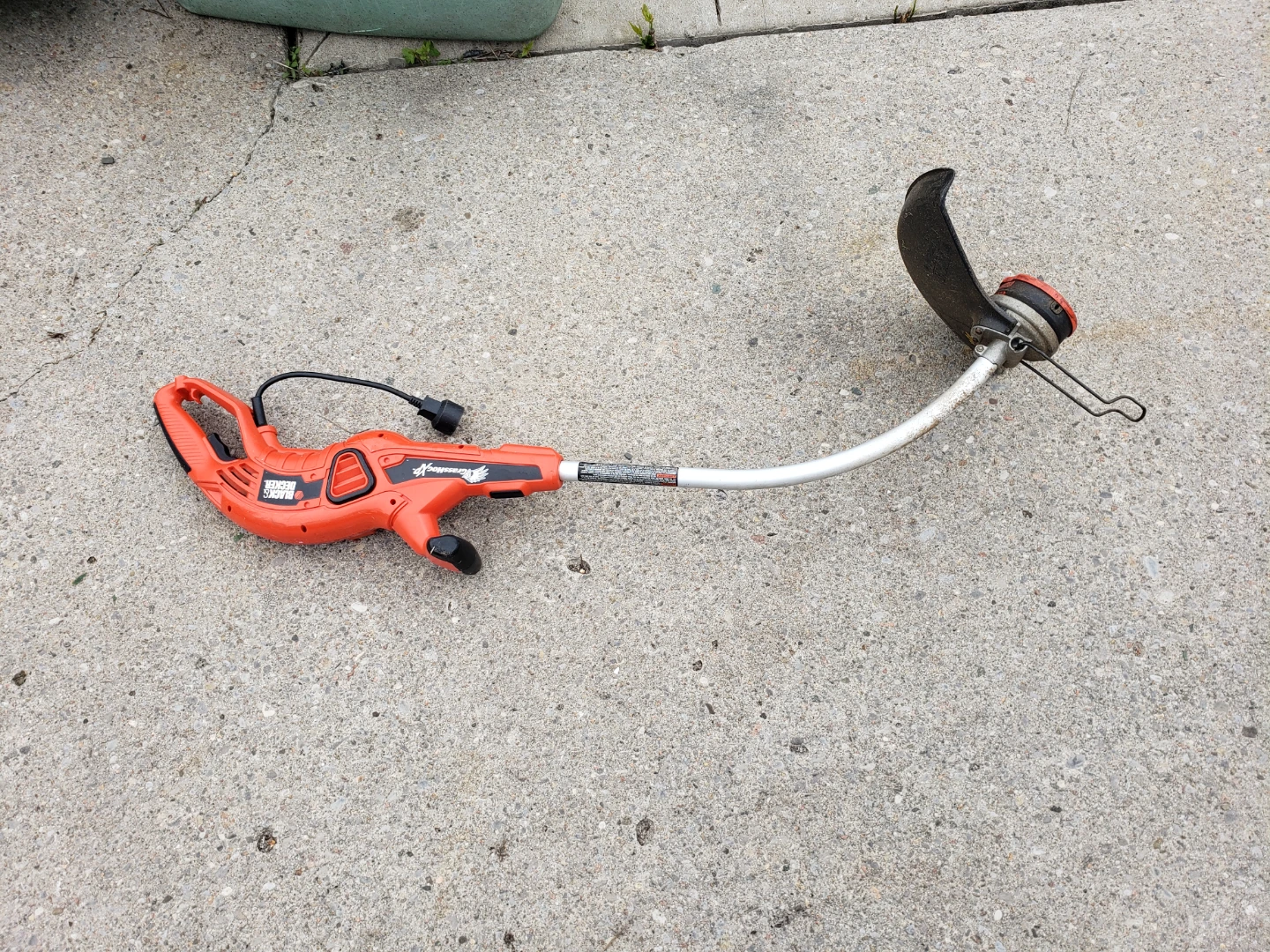 Black & Decker GH1000-CA String Trimmer