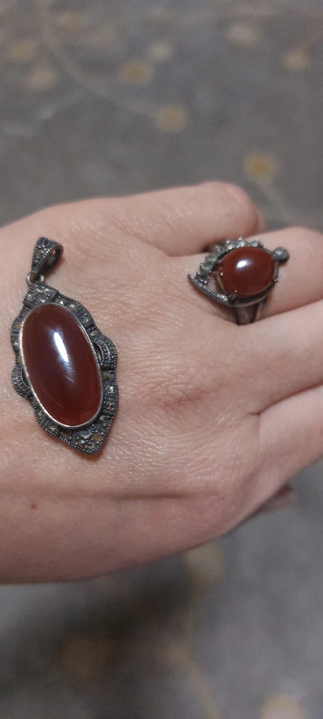 Sterling Silver Carnelian Pendant and Ring Set