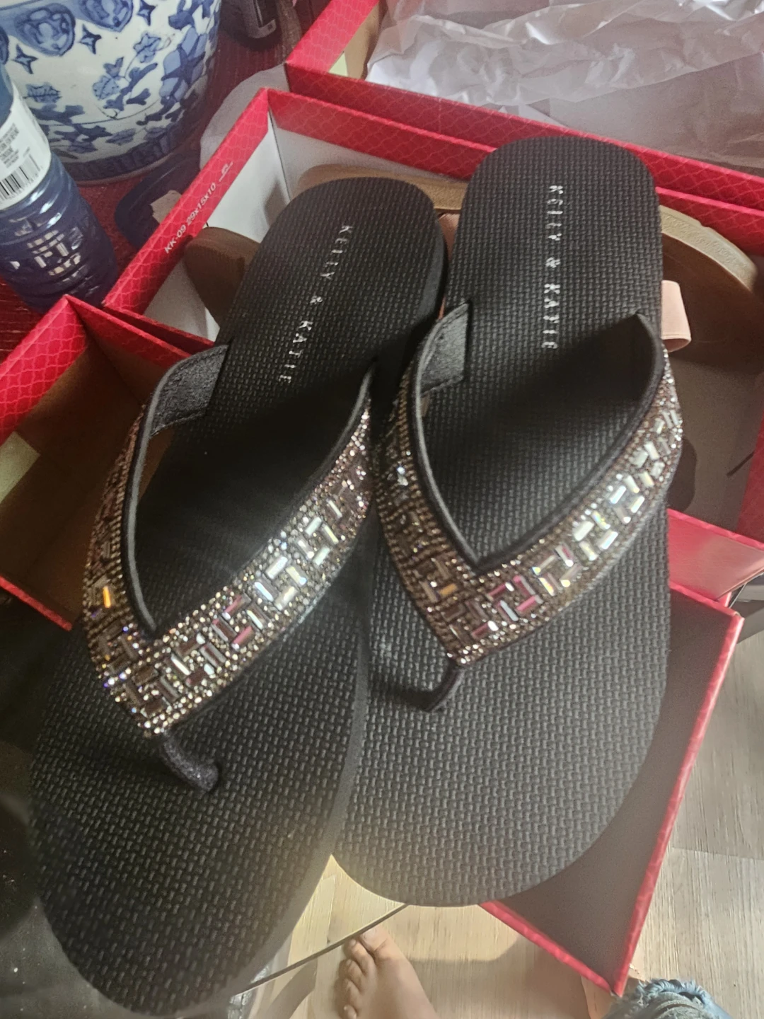 Kelly & Katie Embellished Flip Flops Sandals Women's Size 7 - photo 4