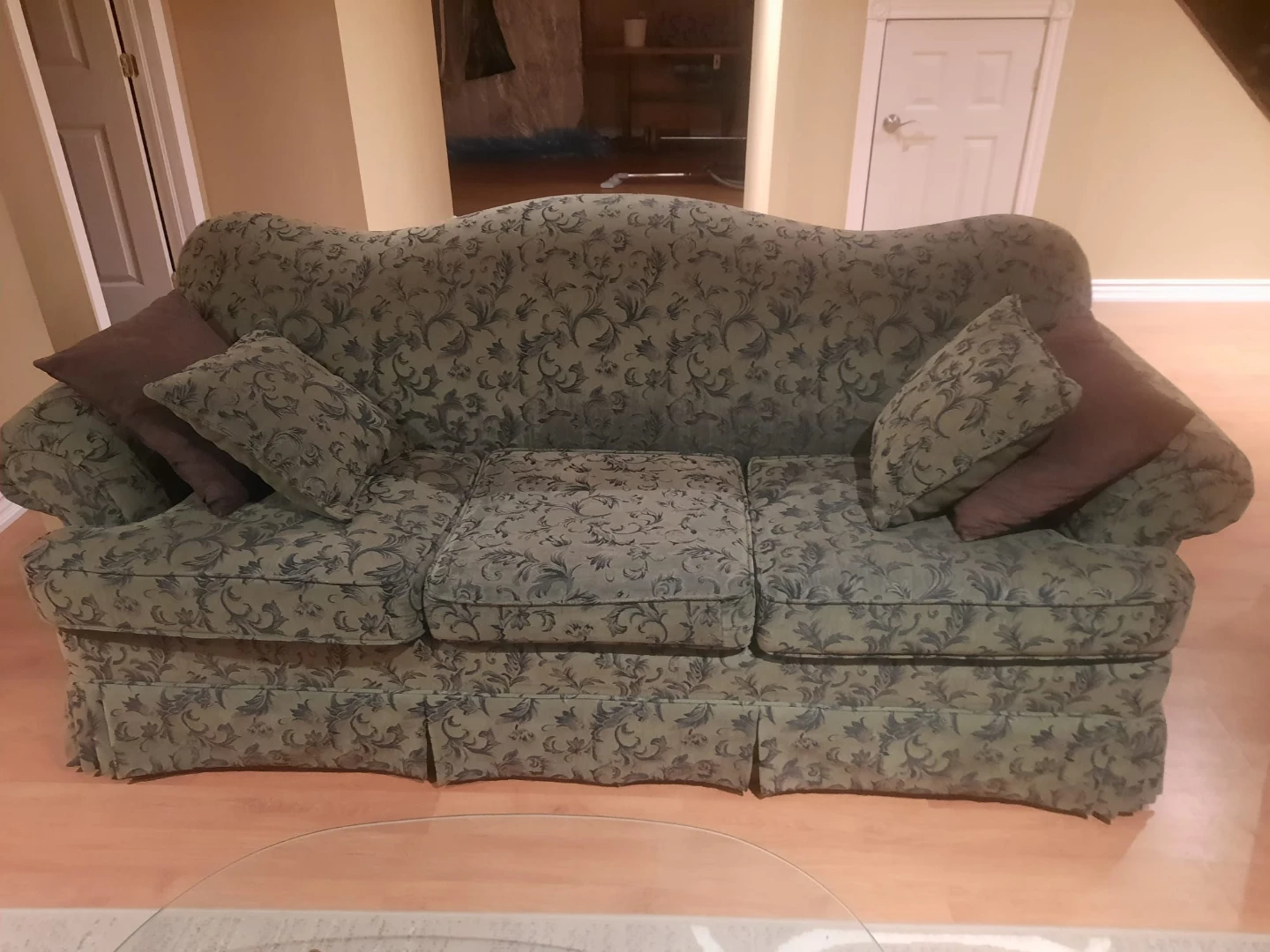 Floral Loveseat Sofa - photo 2