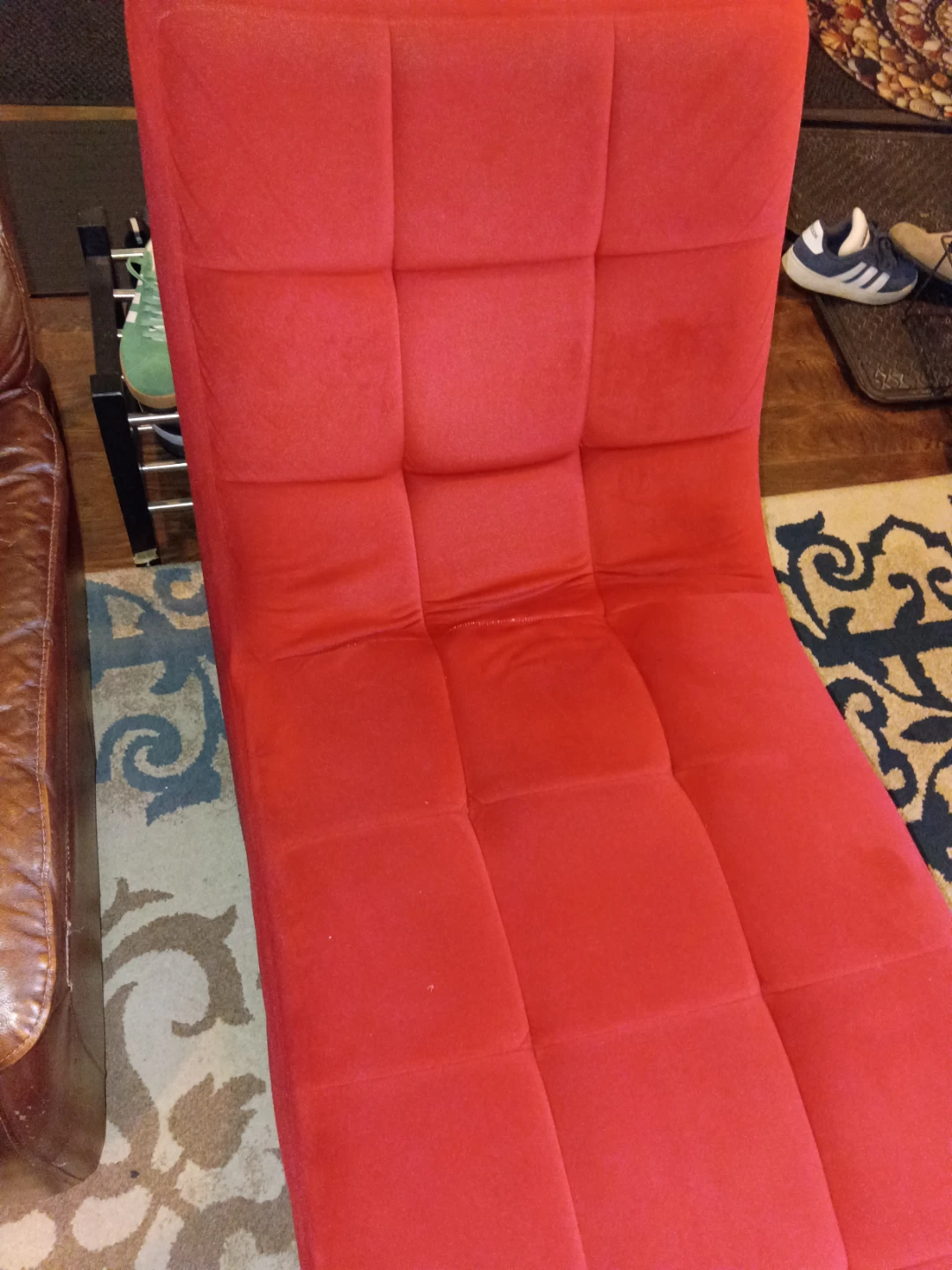 Red Tufted Chaise Lounge Chair - photo 2