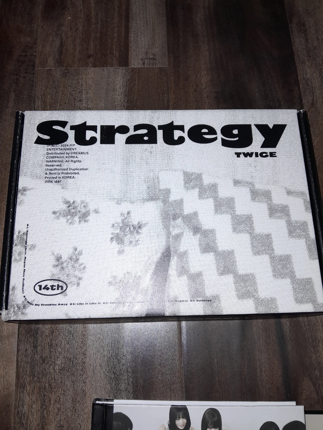 Strategy álbum step 3 Twice - photo 2