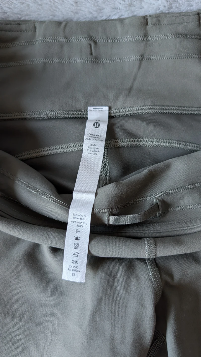 Lululemon Biker Shorts Size 10 Sage Green - photo 3