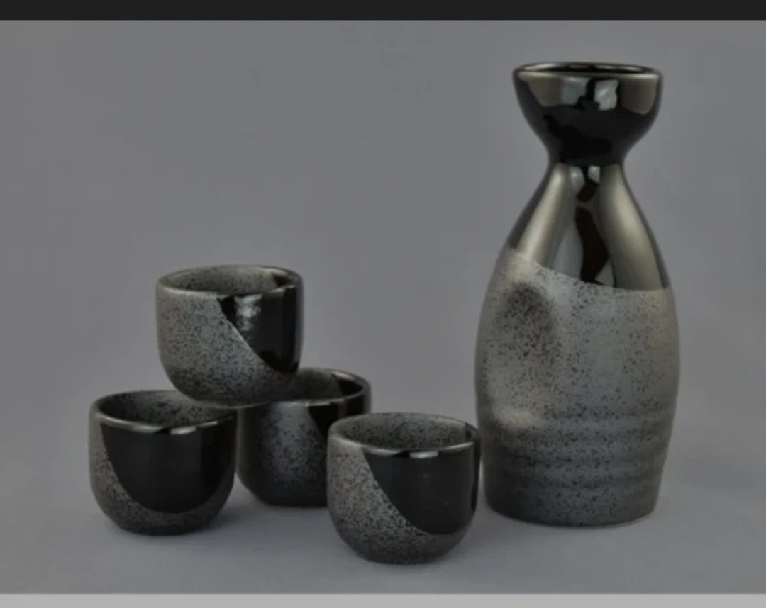 New Sake Set with Carafe and 4 Cups - photo 2