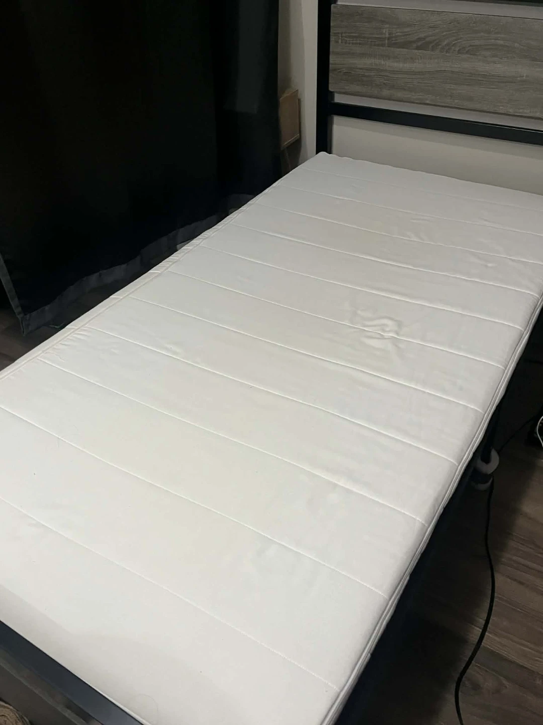 Twin Bed Frame ,  dinning table w/4 chairs,  hamsters cage - photo 5