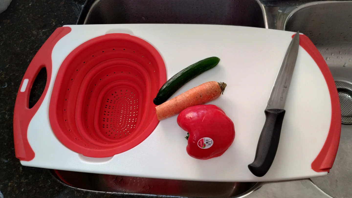 Collapsible Cutting Board and Colander - photo 5