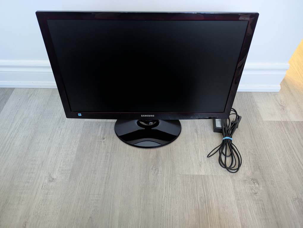 Samsung 24 Inch FullHD Monitor