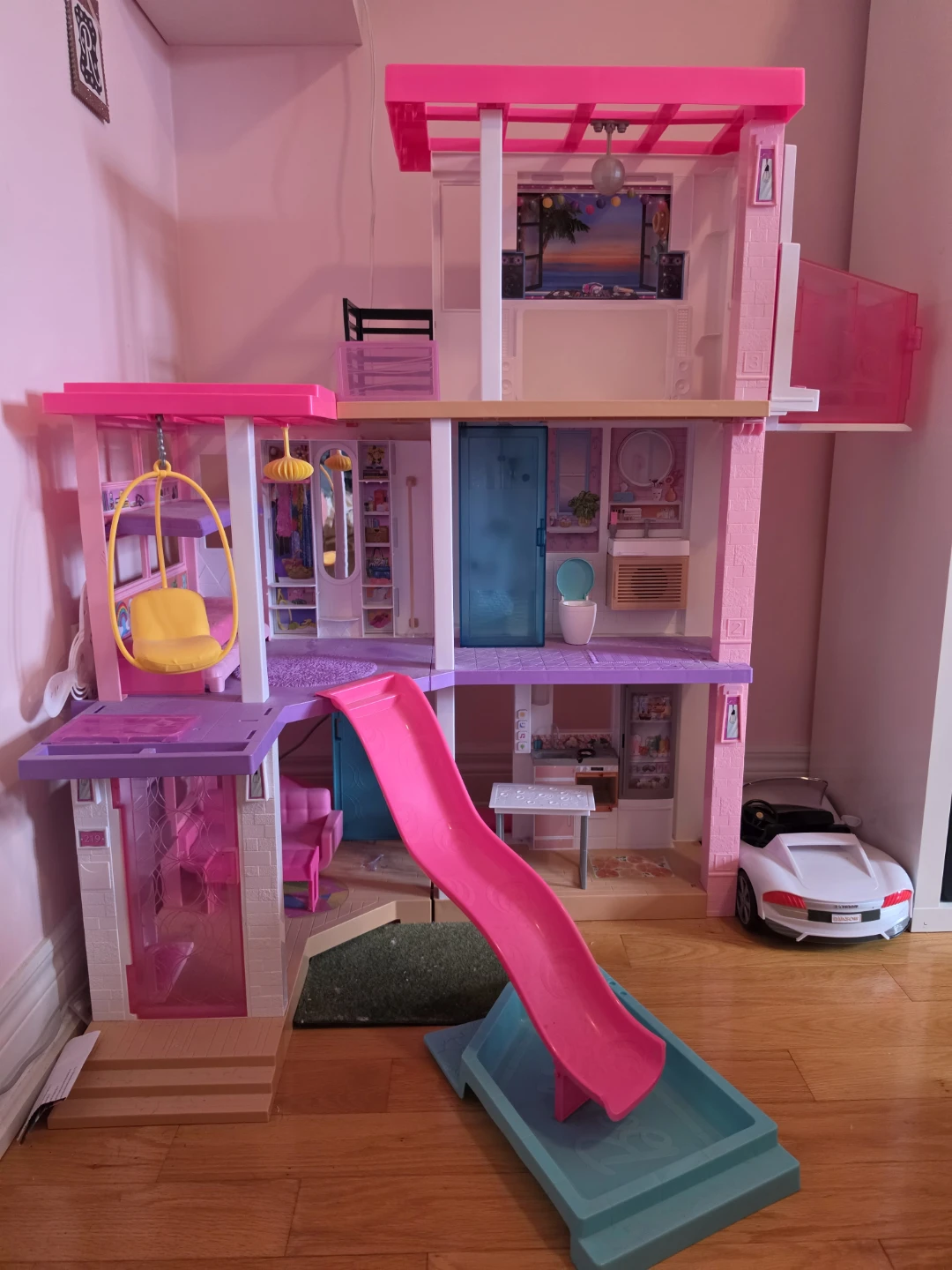 Barbie Dreamhouse Dollhouse